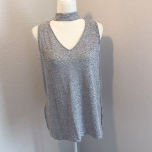 Super cute top. NEW!
